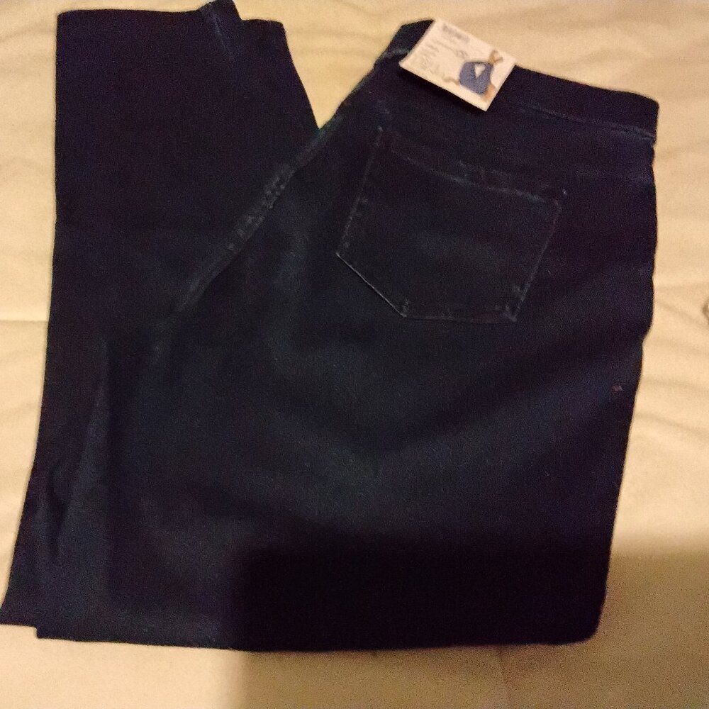 Fitted stretch capri